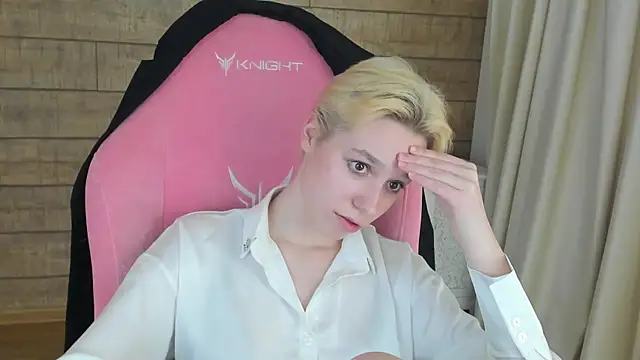 agatagate - AgataGate's free webcam - UK Sex Cams