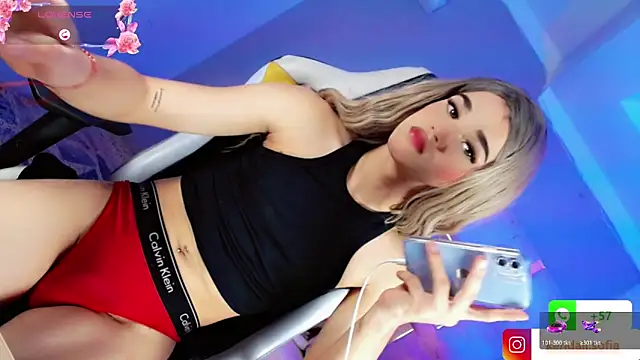 sophiaa_doll_ - Sophiaa_doll_'s free webcam - UK Sex Cams