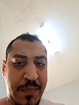 layzie86 - Layzie86's free webcam - UK Sex Cams