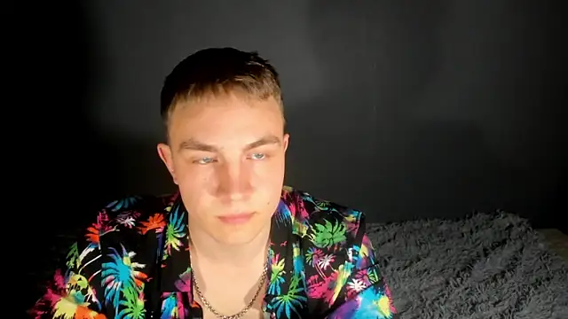 avrions - Avrions's free webcam - UK Sex Cams