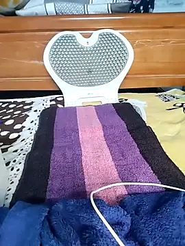 zu_naa - Zu_naa's free webcam - UK Sex Cams