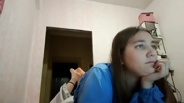 janinethielman (F teen) - show feet