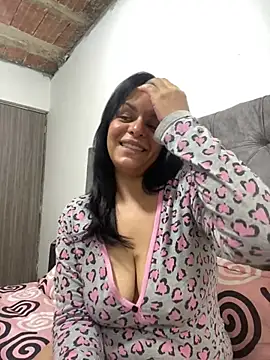 kataliina (F milf) - Open pussy wide