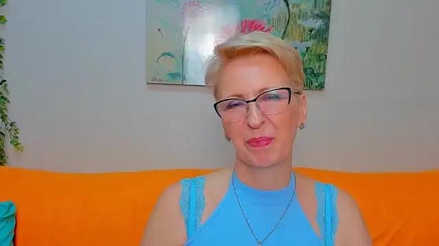 iamyourdream89 - Iamyourdream89's free webcam - UK Sex Cams