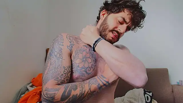 thomas_gun - Thomas_gun's free webcam - UK Sex Cams