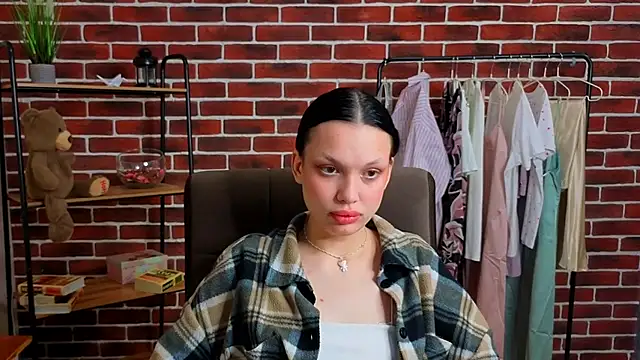 brendaawarren - BrendaaWarren's free webcam - UK Sex Cams