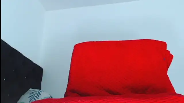 MonikTSbigcock Live Webcam on Stripchat