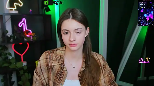 mia_bamby1 - Mia_bamby1's free webcam - UK Sex Cams