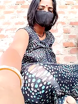 Webcam Model (Cute-Bandna)  is live.Free join now!