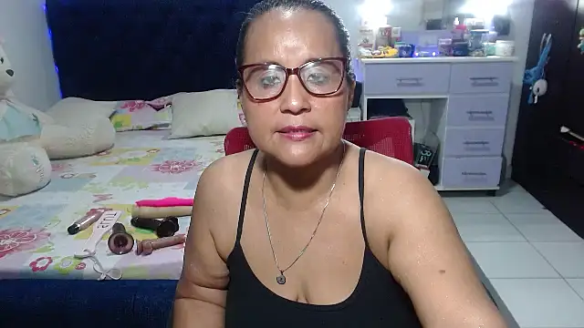 pervert_mommy_ (F mature) - let me make you happy