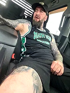 Beardedtattood's live cam