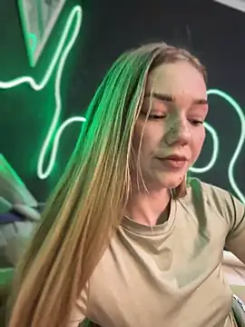 MilaMoone - Live Cams