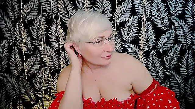 Olivia_playful webcam