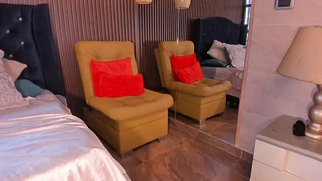 malorysweet - MalorySweet's free webcam - UK Sex Cams