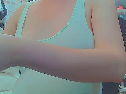 keepmepregnantT webcam