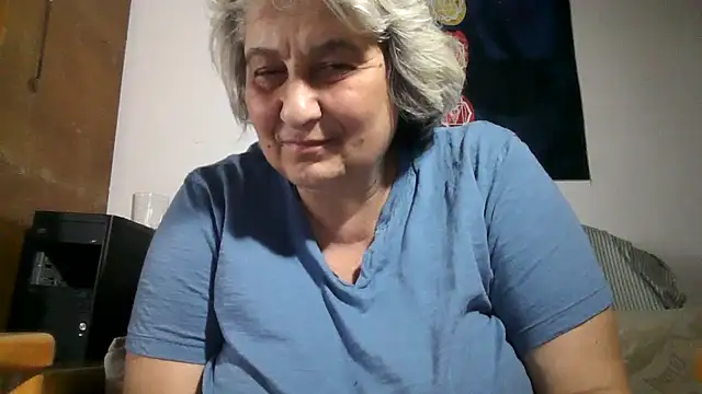 ExquisiteMature webcam