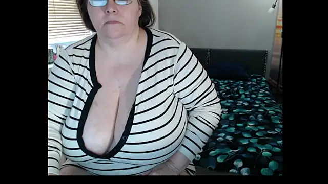 Sweetboobs webcam