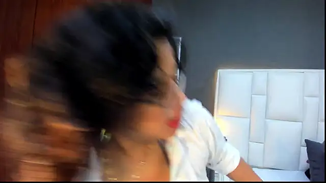 yeral2017 (F young) - show naked