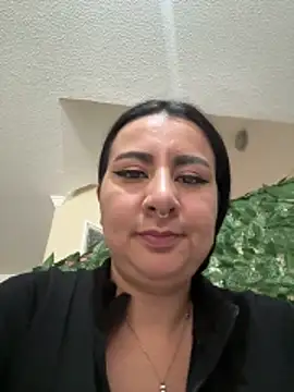 Webcam Model (Abril_Luv)  is live.Free join now!