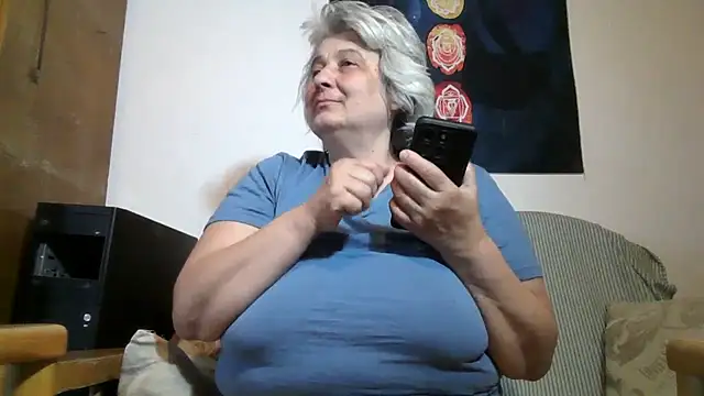 ExquisiteMature webcam