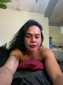 sweetyula Live Webcam on Stripchat