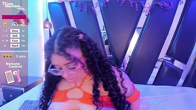 antonelllepiercee webcam