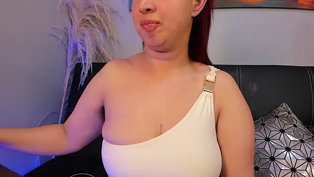 madelaine_blosson webcam