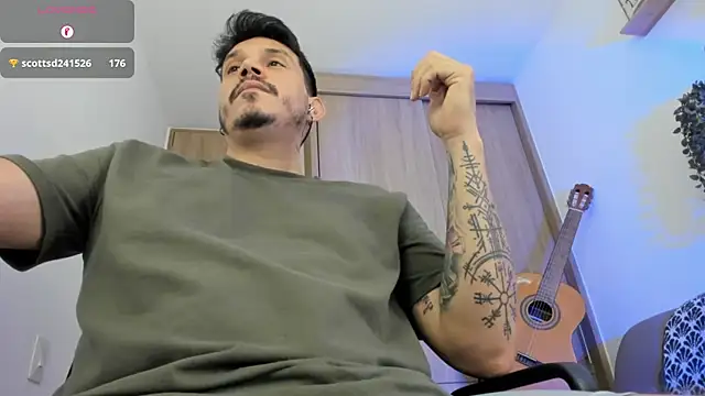 alejandro_stark webcam