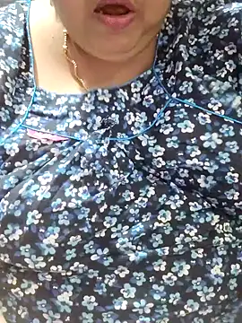 tamilthanushri webcam