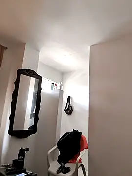 Marianatrans01's room