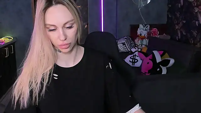 Blckmirrorr - Live Cams