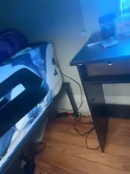 Lunalovesyou8 webcam