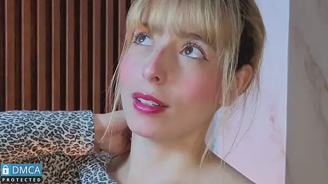 nena_cupcake_ webcam