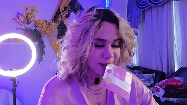 albaismynameX webcam