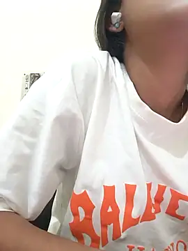 Aaradhna-_hoy webcam