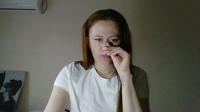 Whisper_Of_Desire webcam