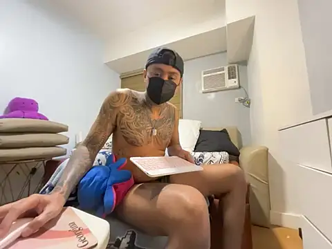 tattoo_hottie - Tattoo_hottie's free webcam - UK Sex Cams