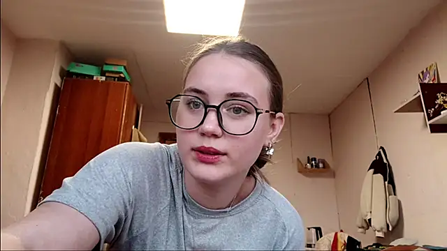 RoxanneStuard webcam