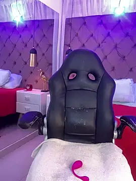 Webcam Model (Sussan__)  is live.Free join now!