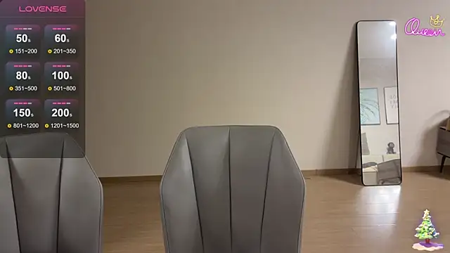 Alyssa-8 Live Webcam on Stripchat