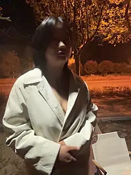 美女goudanlove在线直播