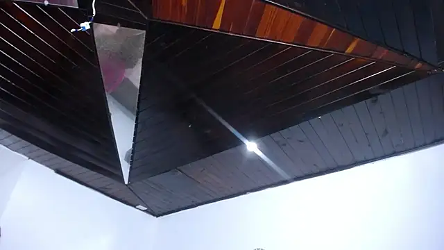 kathe-mills235 webcam