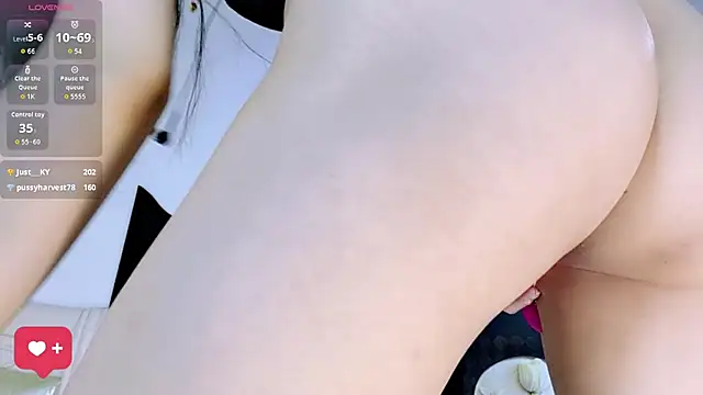 美女Queenbb88在线直播