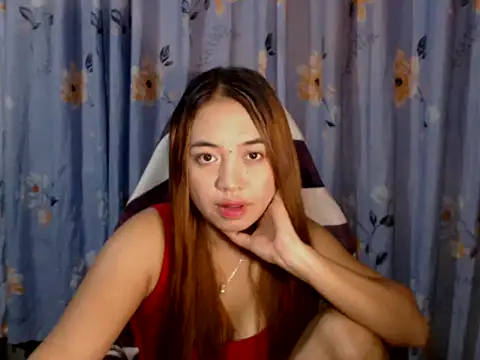 urlover_mae26 webcam