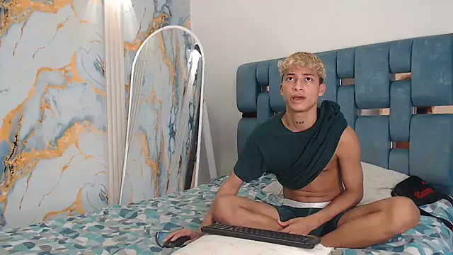 GOLD_BOYS webcam