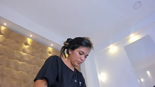 violet_giraldo webcam