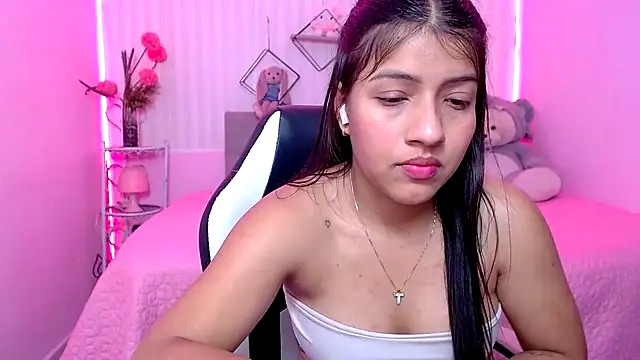 zara_cute webcam