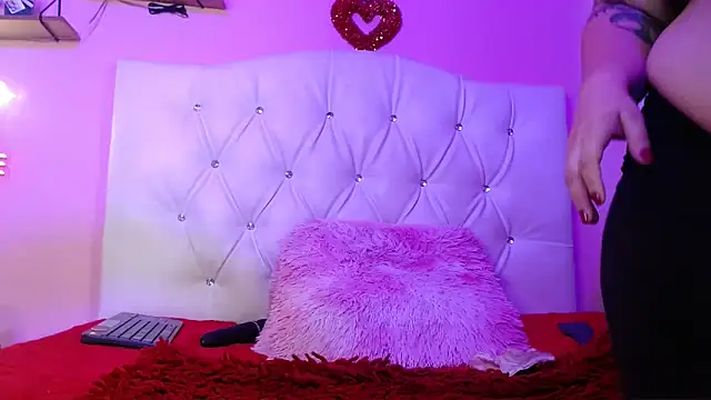 hecate_23 (F young) - OIL BELLY BOOBS