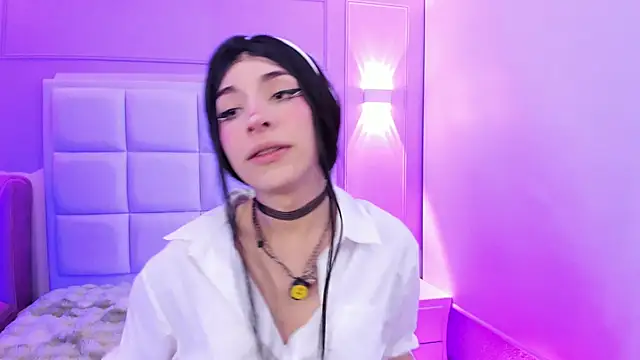 AliiceWonderland_ webcam