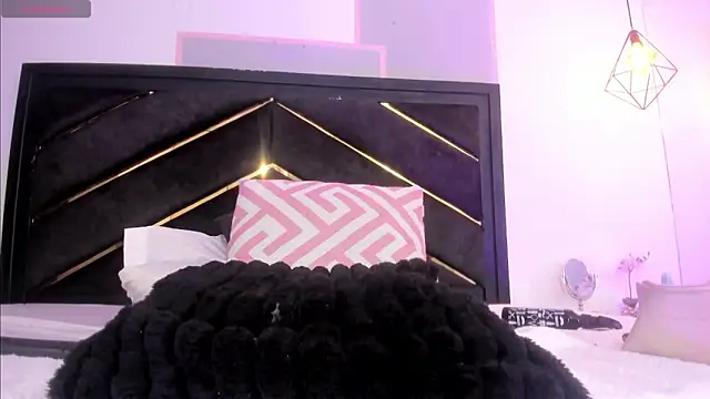 april_jones05 webcam